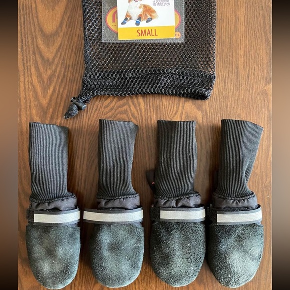 Muttluks Dog Winter Boots - Picture 2 of 4